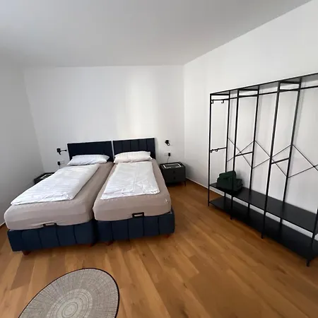 Zwei A Altstadt 3*